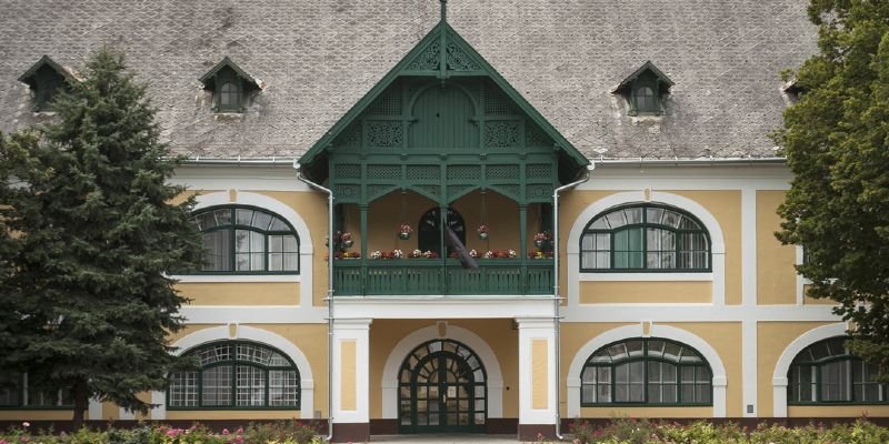 Nemzeti Ménesbirtok és Tangazdaság